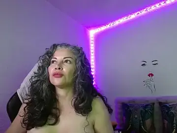 Victoria_Lover  live sex cam