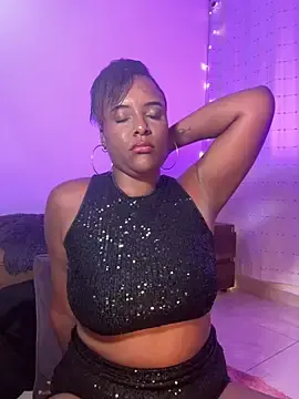 DianaBrownXX  live sex cam