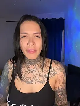 DommeLola  live sex cam