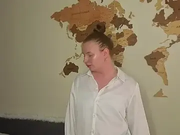 IsobelBoderick  live sex cam