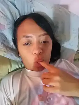 KiaraNova  live sex cam