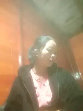 Amiluli  live sex cam