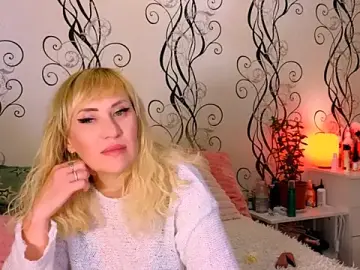 LeilaMooree  live sex cam