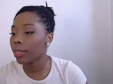 Lunaruiz  live sex cam