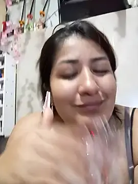 Roxiire  live sex cam
