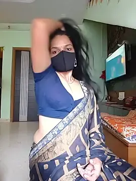Shuttii_25  live sex cam