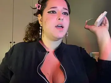 Helloeviesz  live sex cam