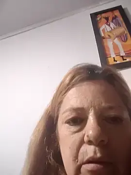 Karlaanqui1  live sex cam