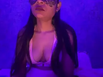 Lovebirds696968  live sex cam