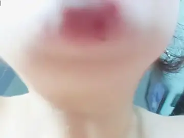 Lyly_asian  live sex cam