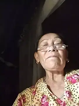 Mouth22  live sex cam