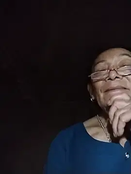 Mouth22  live sex cam