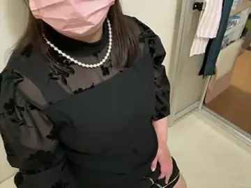 Tv_korokke  live sex cam
