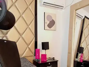 Zarulyn  live sex cam