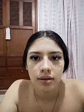 Aurora_Pearl  live sex cam