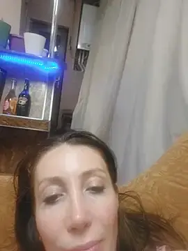 HellaryTourent  live sex cam