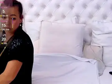 KatyNolan  live sex cam
