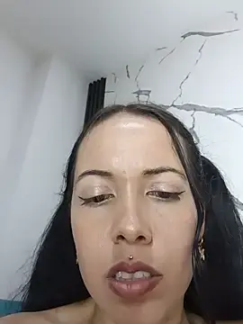 MiaForever1  live sex cam