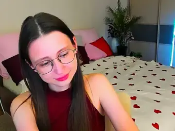 YourLovellyStory  live sex cam