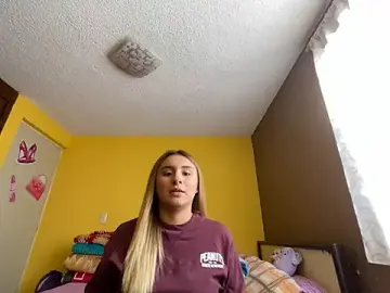 Nicki_cam  live sex cam