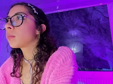 Sarah_Moon1  live sex cam