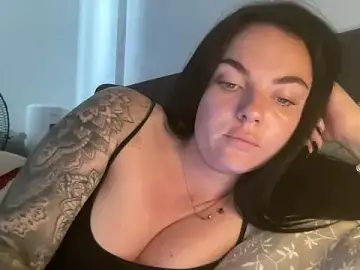YorkshireGirly  live sex cam