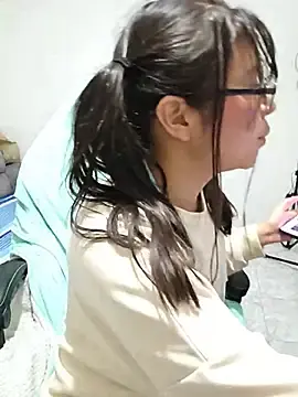 Zoe_Lux_  live sex cam