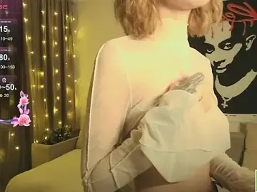 Laurashy  live sex cam