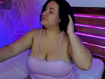 Nadine_russo  live sex cam