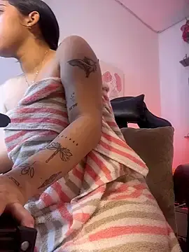 Amandanauty  live sex cam