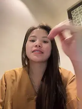 Bella_7777  live sex cam