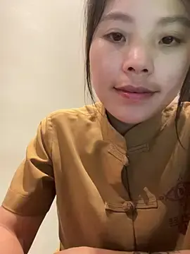 Bella_7777  live sex cam