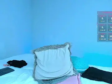 CURVY_EBONY_MILF  live sex cam