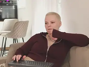 LikaBerry1  live sex cam