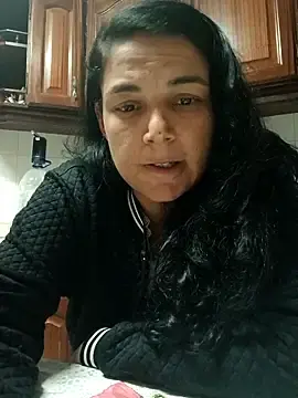 Monick17  live sex cam