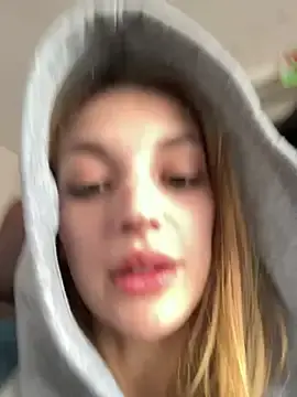 SashaPri  live sex cam