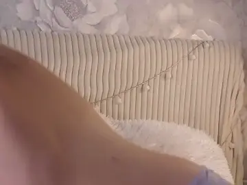SunnivaCovil  live sex cam