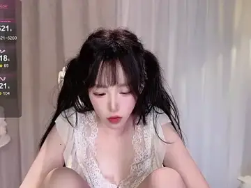 Yaiyigirl  live sex cam