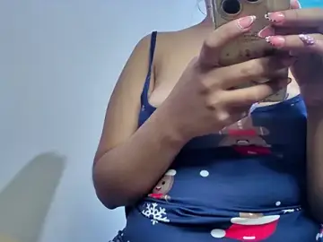 Julypretty  live sex cam