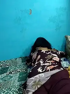 Hotty_Kavita  live sex cam