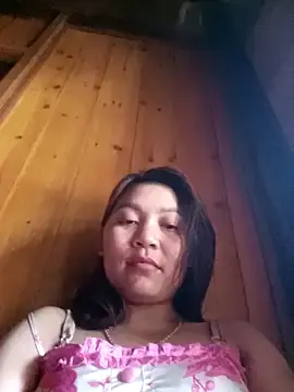 Linhna20  live sex cam