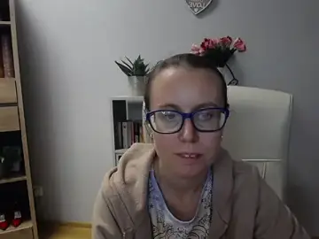 SweetxLizzy  live sex cam