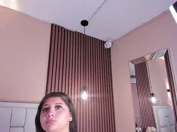 AvyMilton  live sex cam
