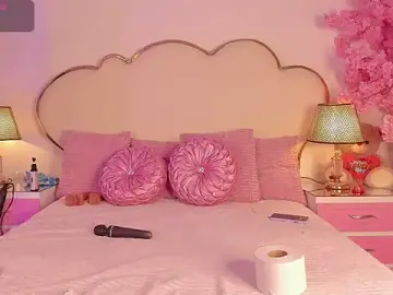 CahitlinBell  live sex cam