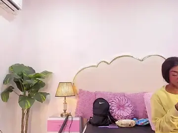 CahitlinBell  live sex cam