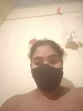Cute-girlyy  live sex cam