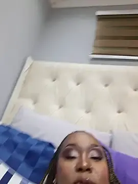 Thasha8  live sex cam