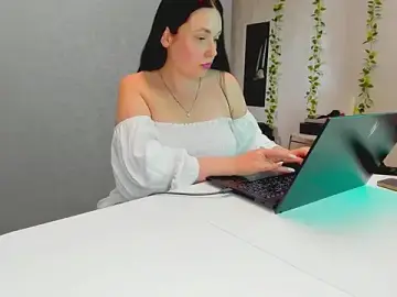 Yesss_Lilith  live sex cam