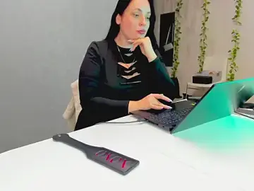 Yesss_Lilith  live sex cam