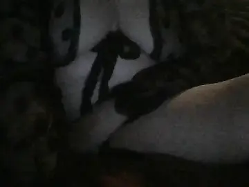 Butternip69  live sex cam